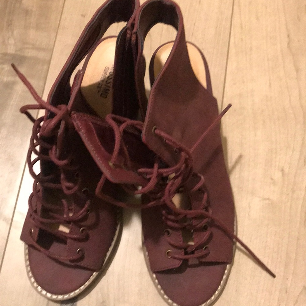 SOLD Heeled lace up block heels